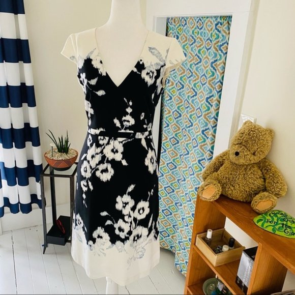 Modcloth LAppeal to the Gala-ry Sheath Dress (size 2) - Picture 2 of 11